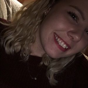 Meet your Posher, Maddie